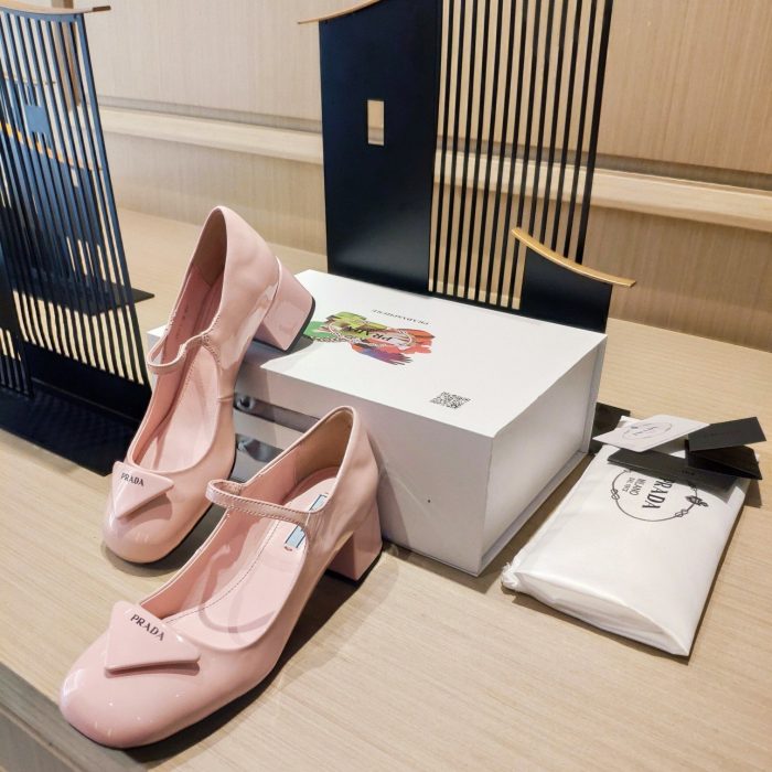 Prada 女式专利粉色高跟鞋 1.8 英寸/45 毫米 PRD
