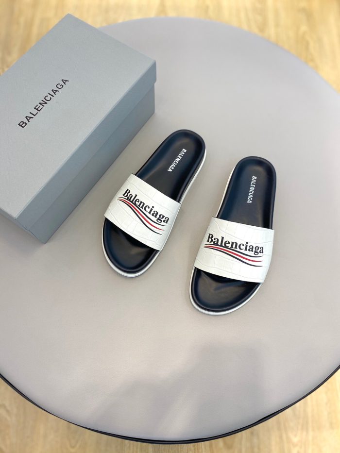 Balenciaga 女式泳池拖鞋白色