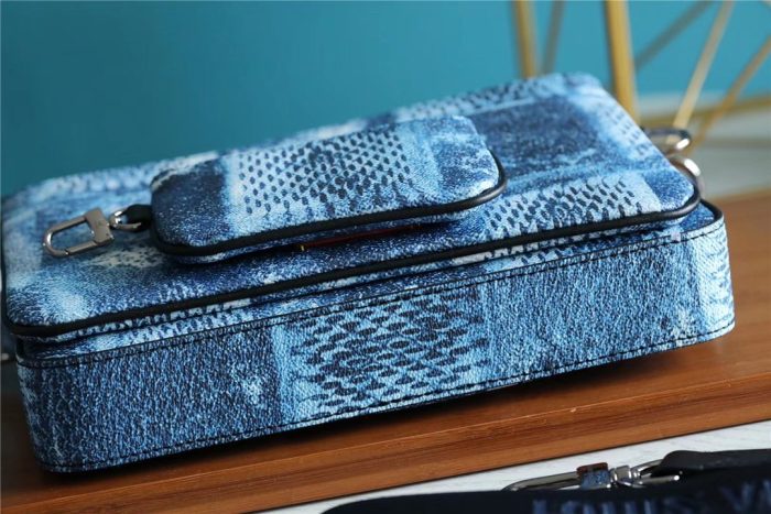 路易威登 Trio Messenger Damier Salt Blue 男士包袋、单肩包和斜挎包 9.5 英寸/25 厘米 LV