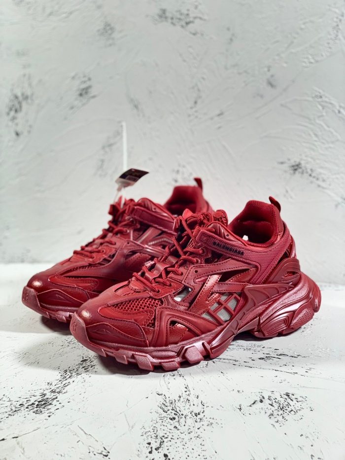 Balenciaga Track.2 女式透明鞋底运动鞋 红色