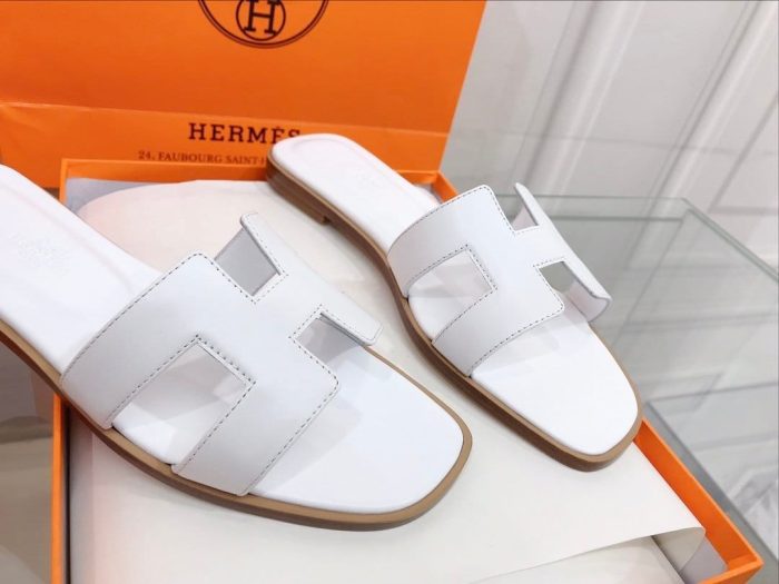 Hermes Oran 女式凉鞋白色，女鞋 H021056Z 02365