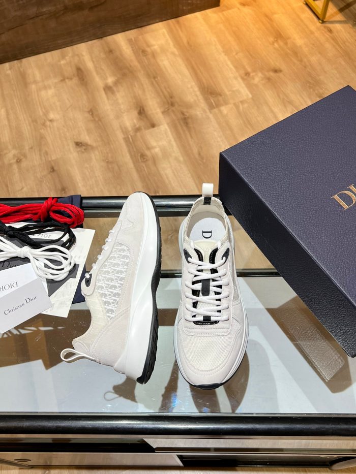 Christian Dior B25 Runner 运动鞋白色 男士 CD