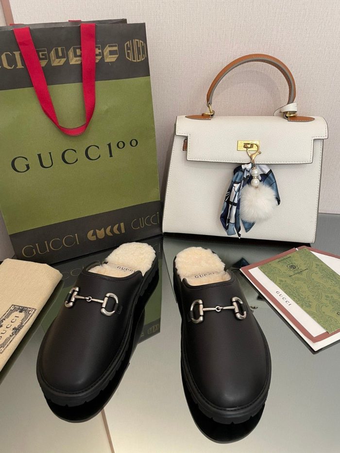 Gucci Elea 男士马衔扣穆勒鞋黑色