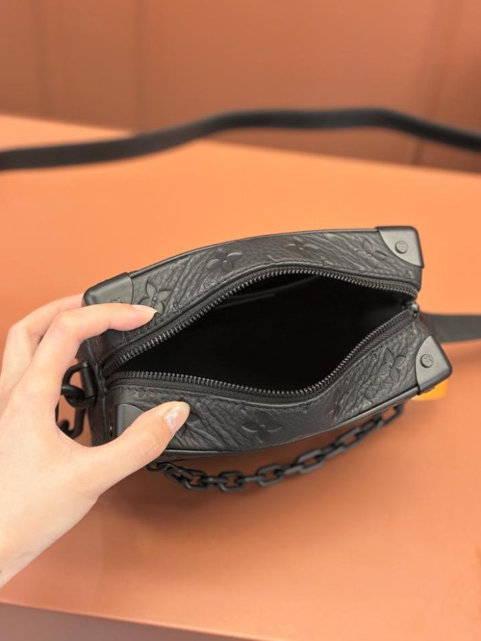 复刻LV MINI SOFT TRUNK 链条包