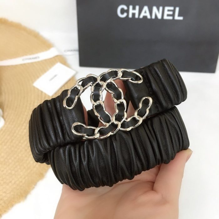 Chanel 双 C 扣黑色银色金属和水钻女士腰带