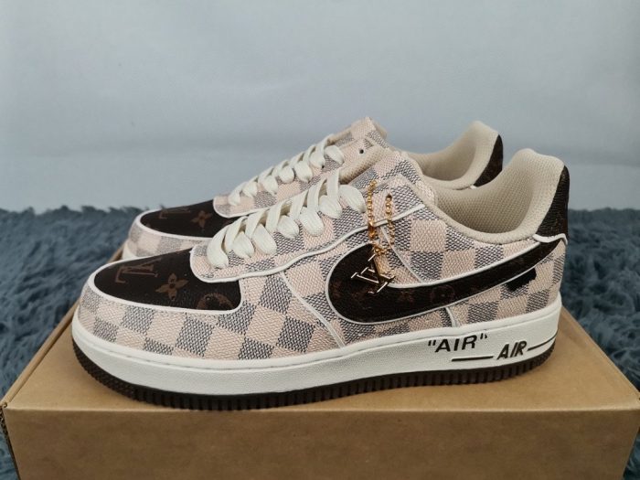 Nike x Louis Vuitton 男士 Air Force 1 米色