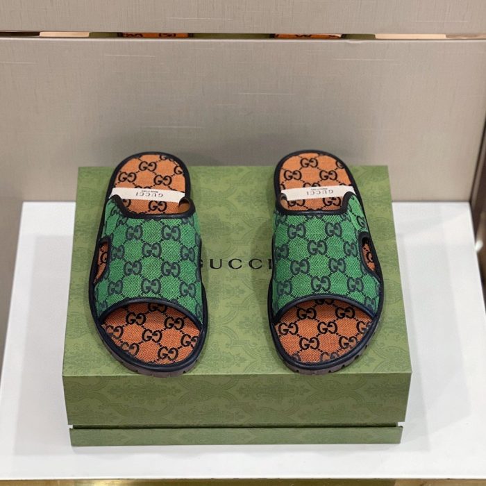 Gucci 男士 GG Supreme 凉鞋橙色和绿色 624879