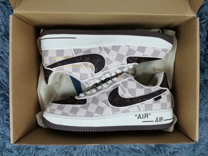 Nike x Louis Vuitton 男士 Air Force 1 米色