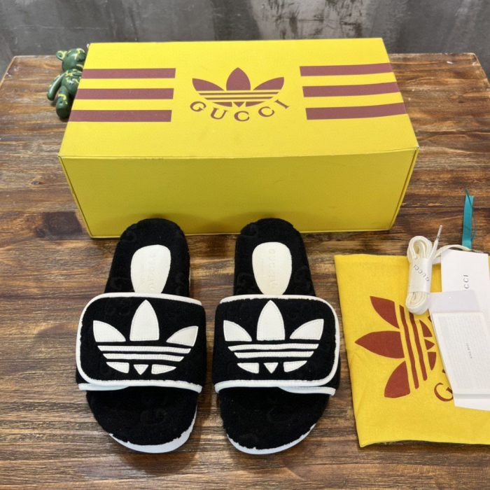 Gucci x Adidas 男士厚底 GG 凉鞋黑色 702412