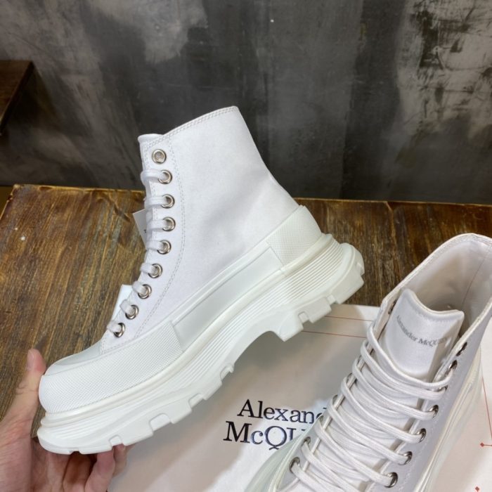 复刻Alexander McQueen 女式 Tread Slick 靴子棉质白色 604254W4MV29000