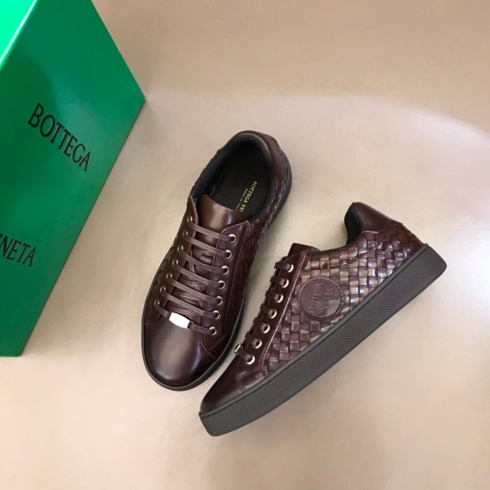 Bottega Veneta 男士运动鞋棕色 85024