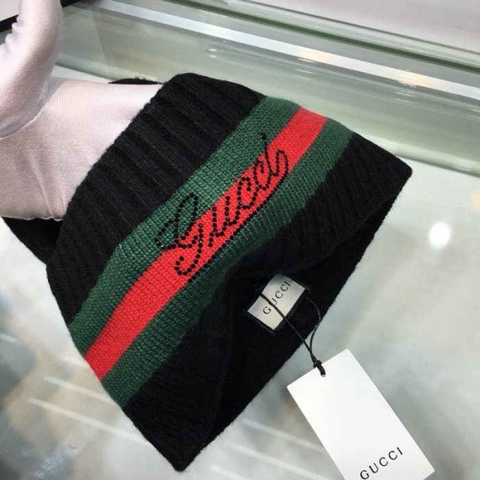 Gucci 毛线帽黑色围巾套装