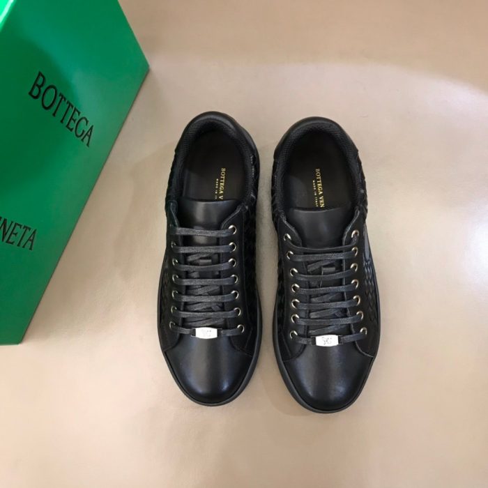 Bottega Veneta 男士运动鞋黑色 85024