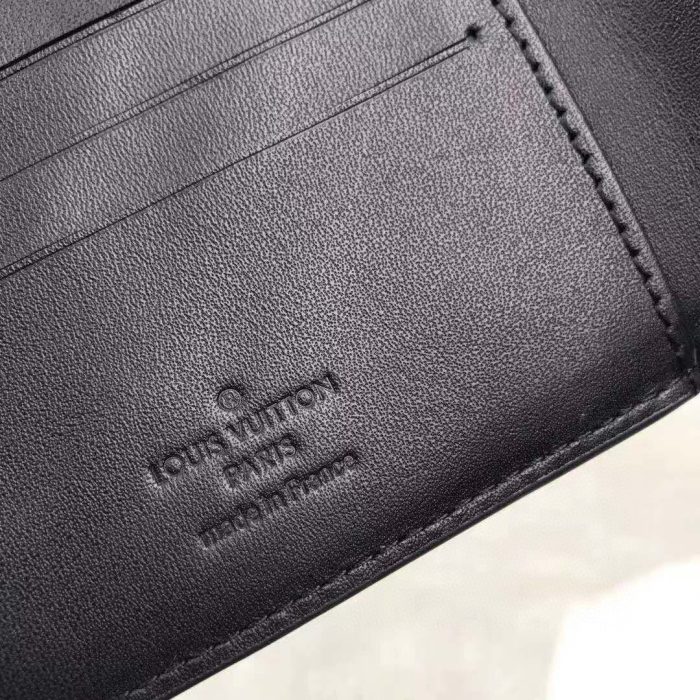 路易威登 男士多钱包 Monogram Shadow，男士钱包 4.5 英寸/11.5 厘米 LV M62901