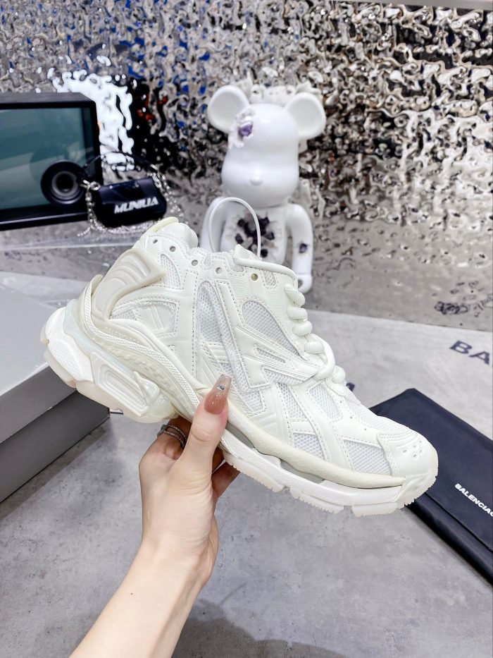 Balenciaga 女士白色跑步运动鞋