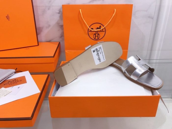 Hermes Oran 女士凉鞋银色，女鞋 H122086Z