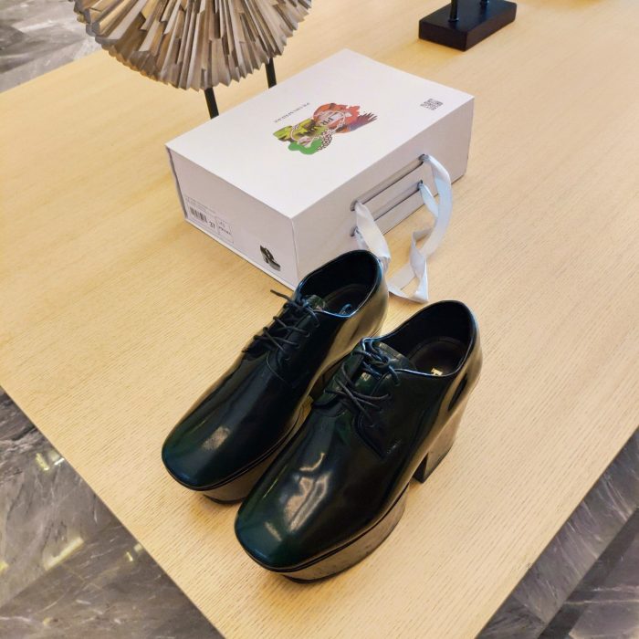 Prada 女式厚底系带鞋绿色 2.75 英寸/70 毫米 PRD