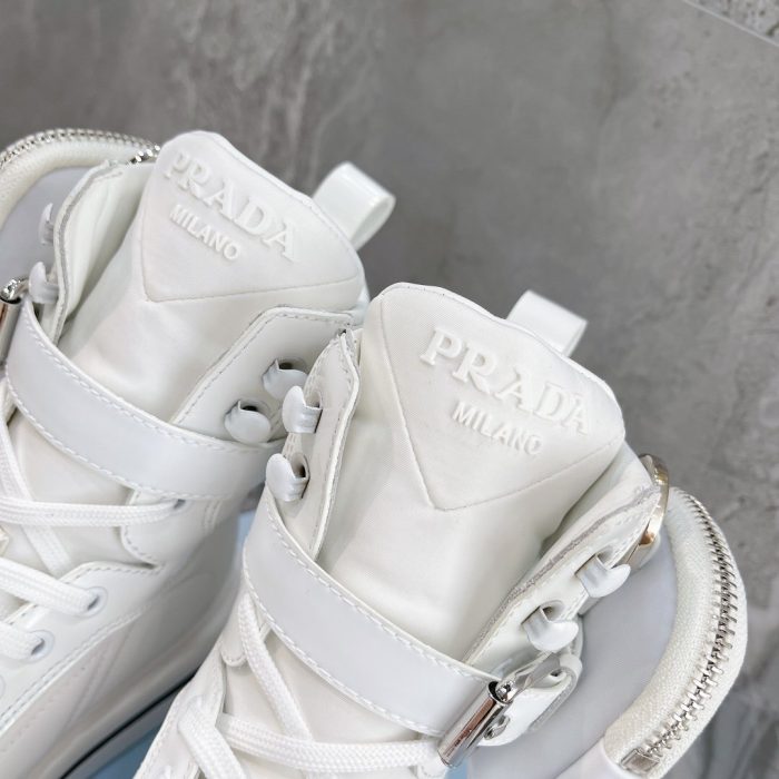 Prada 女式 Macro 再生尼龙拉丝高帮运动鞋白色 1.8 英寸/45 毫米 PRD