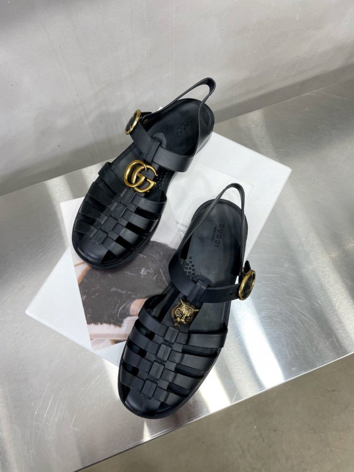 Gucci 女式橡胶扣带凉鞋黑色 463463 J8700 1000