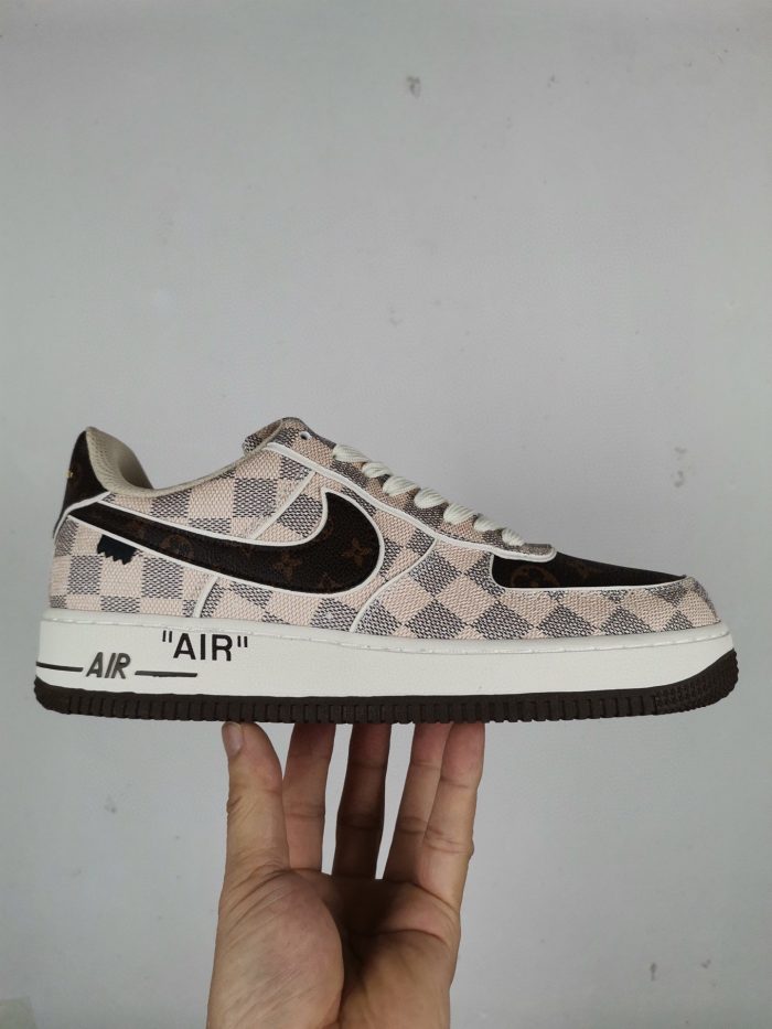 Nike x Louis Vuitton 男士 Air Force 1 米色