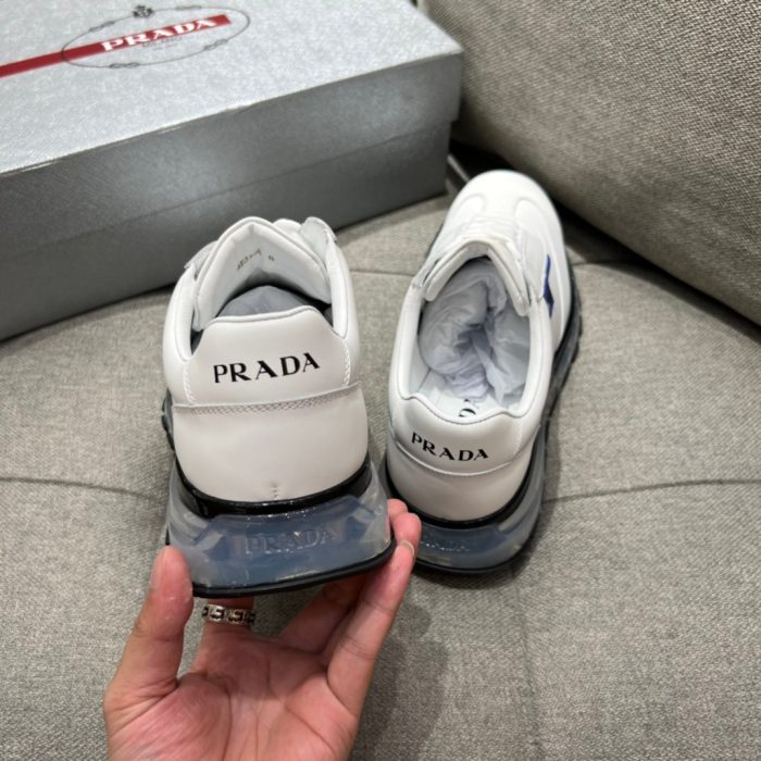 Prada Prax 01 男士白色运动鞋 1.6 英寸/40 毫米 PRD