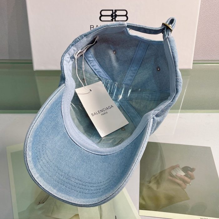 Balenciaga 蓝色徽标前帽