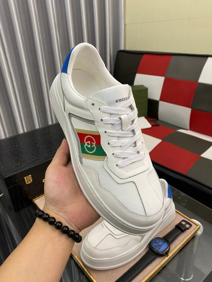 复刻Gucci 男士刺绣徽标 GG 带织带运动鞋白色 男士 669582