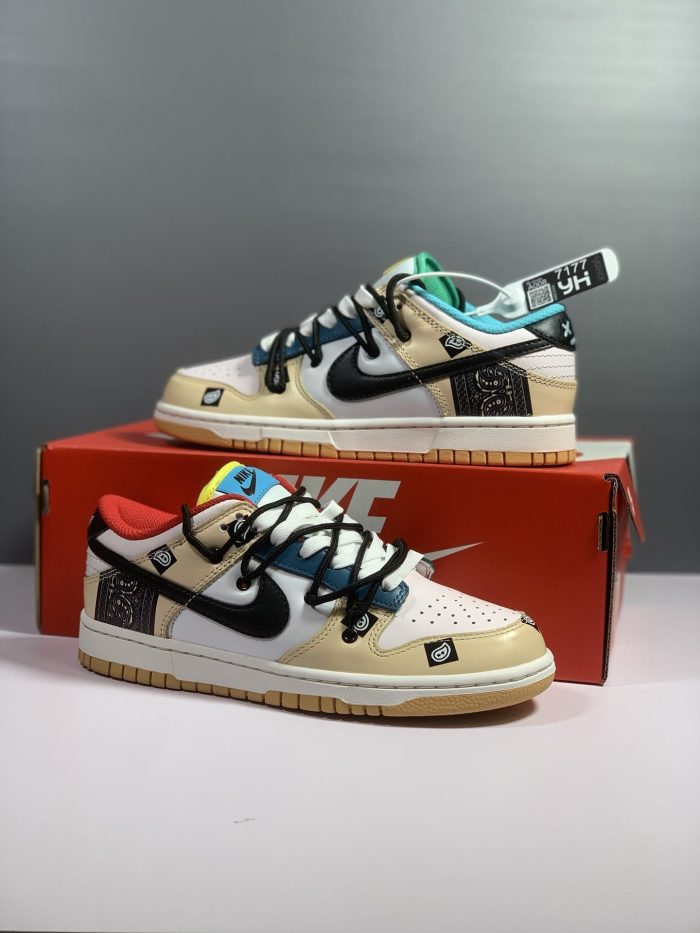 Nike SB Dunk 低帮粉色米色黑色搭配黑色 Nike Swoosh 男士运动鞋，男鞋