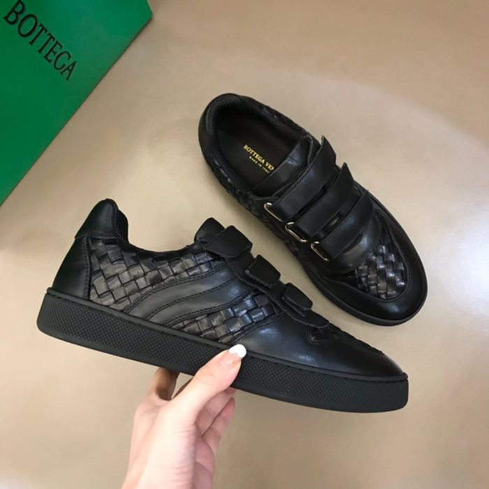 Bottega Veneta 男士闭合带波浪线运动鞋黑色 男士