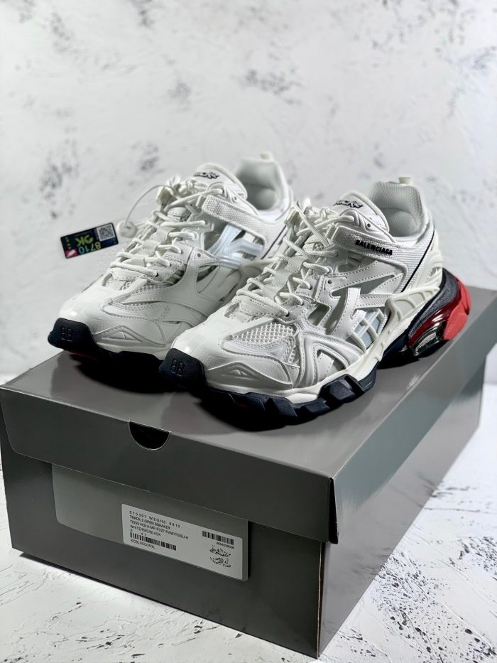 Balenciaga Track.2 女式白色透明鞋底运动鞋