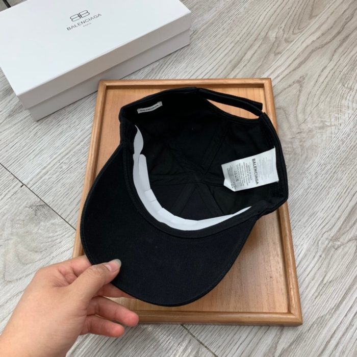 Balenciaga 黑色徽标棒球帽