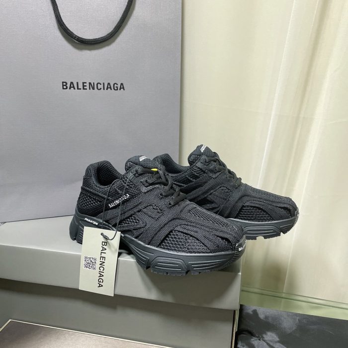 Balenciaga Phantom 男士黑色运动鞋 678869W2E921000