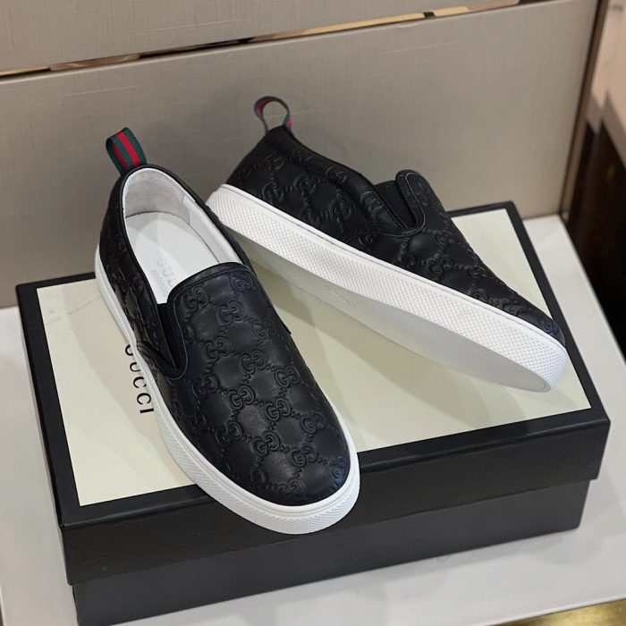 Gucci 男士标志性一脚蹬运动鞋黑色 407364 CWCE0 1174