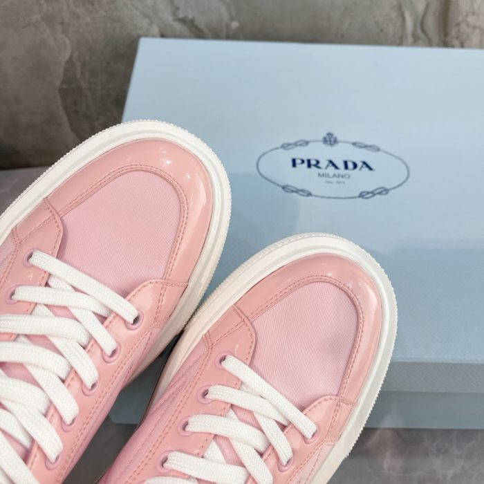 Prada Macro 再生尼龙拉绒高帮运动鞋粉色 女式 1.8 英寸/45 毫米 PRD