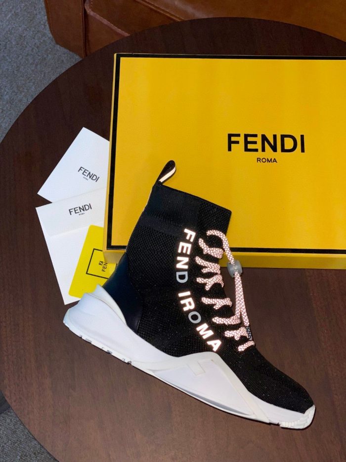 Fendi 女式高帮运动鞋黑白