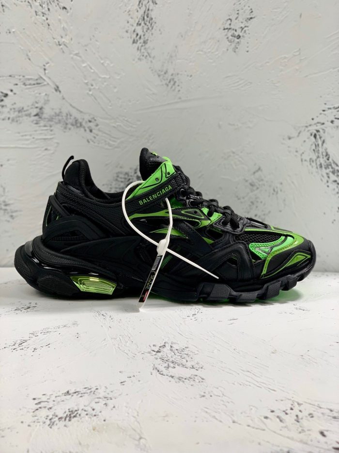 Balenciaga Track.2 男士黑色透明鞋底运动鞋