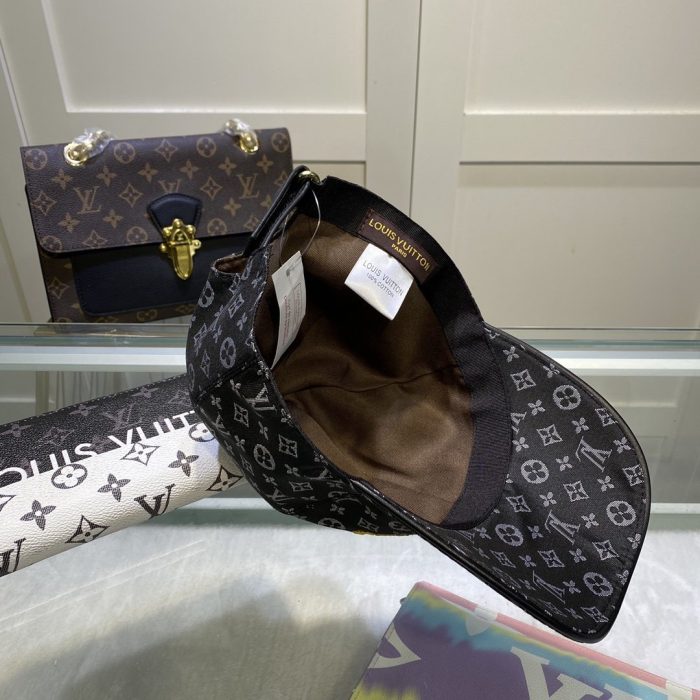路易威登刺绣徽标棒球帽黑色 LV 帽子
