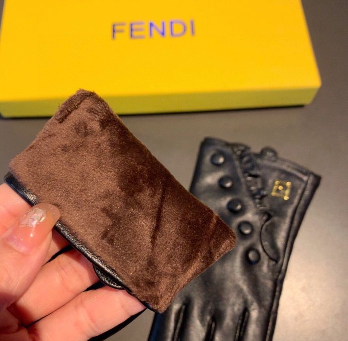 芬迪 (Fendi) 黑色手套