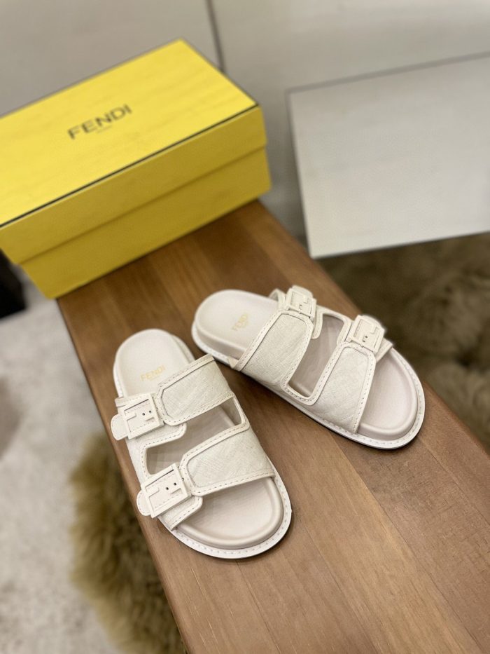 Fendi Feel 女式白色拖鞋