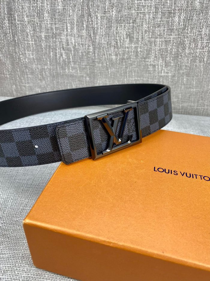 Louis Vuitton Pyramide Frame 双面 LV 腰带 Damier Eclipse 黑色五金 LV 女士腰带