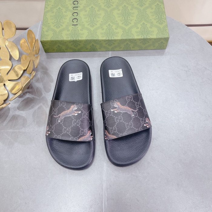 Gucci 男士 GG Supreme Slide Tiger 黑色 407345 G0K00 1084