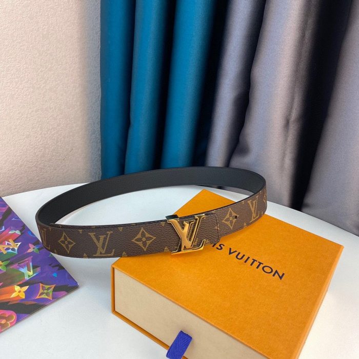 Louis Vuitton LV Initiales 双面腰带 Monogram 帆布，LV 女士腰带