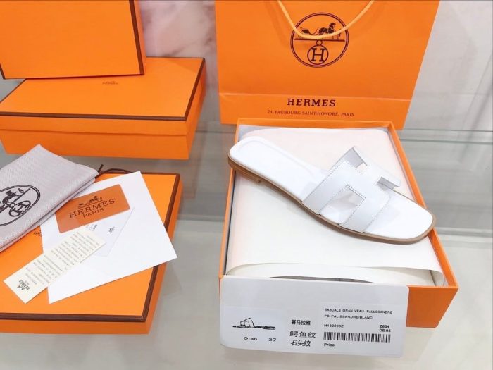 Hermes Oran 女式凉鞋白色，女鞋 H021056Z 02365