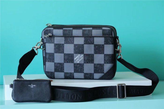 路易威登 Trio Messenger Damier Graphite 男士包袋、单肩包和斜挎包 9.5 英寸/25 厘米 LV N80401