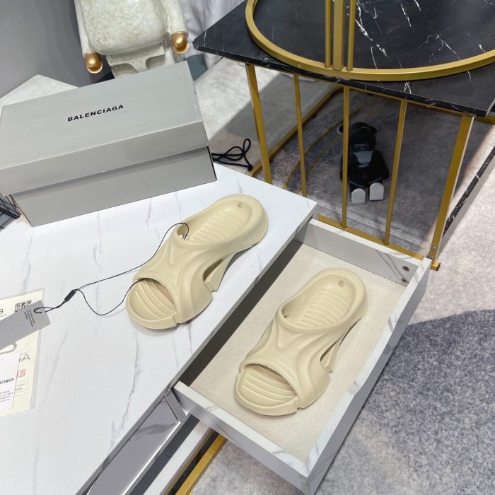 Balenciaga 男士米色拖鞋