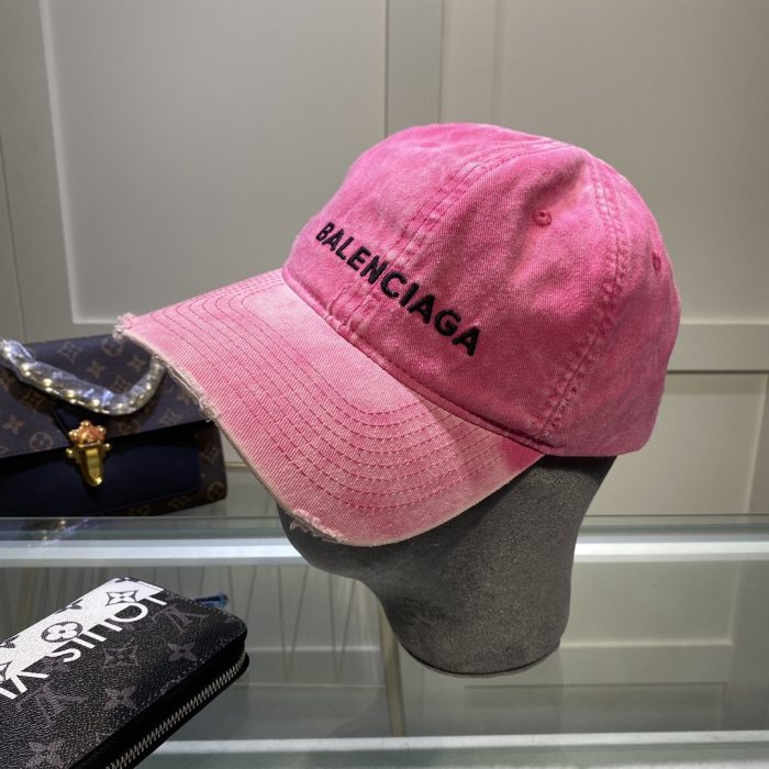 Balenciaga 粉色徽标前帽