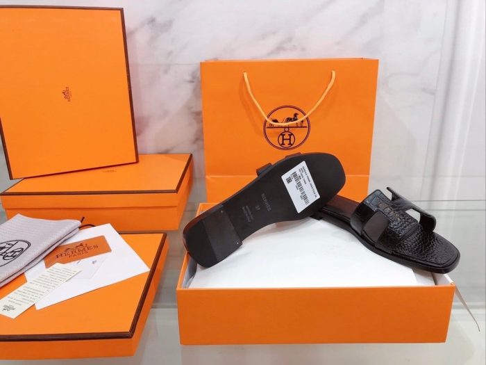Hermes Oran 女式凉鞋黑色，女鞋