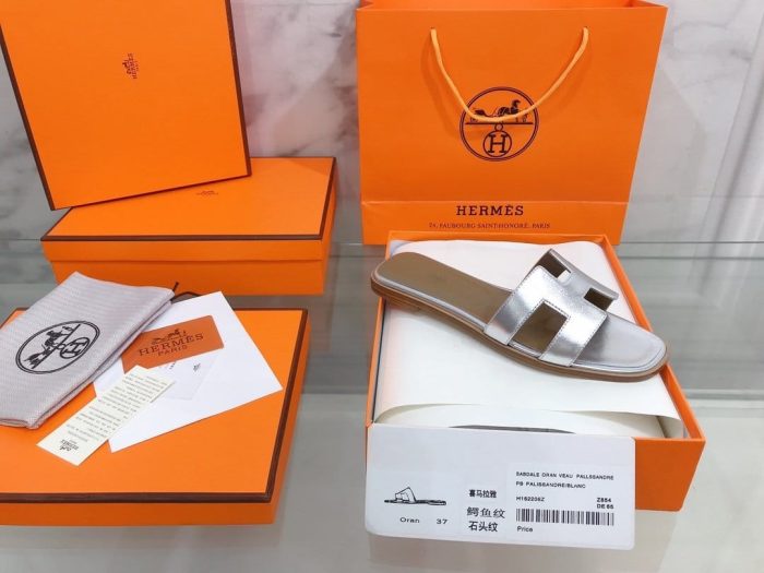 Hermes Oran 女士凉鞋银色，女鞋 H122086Z