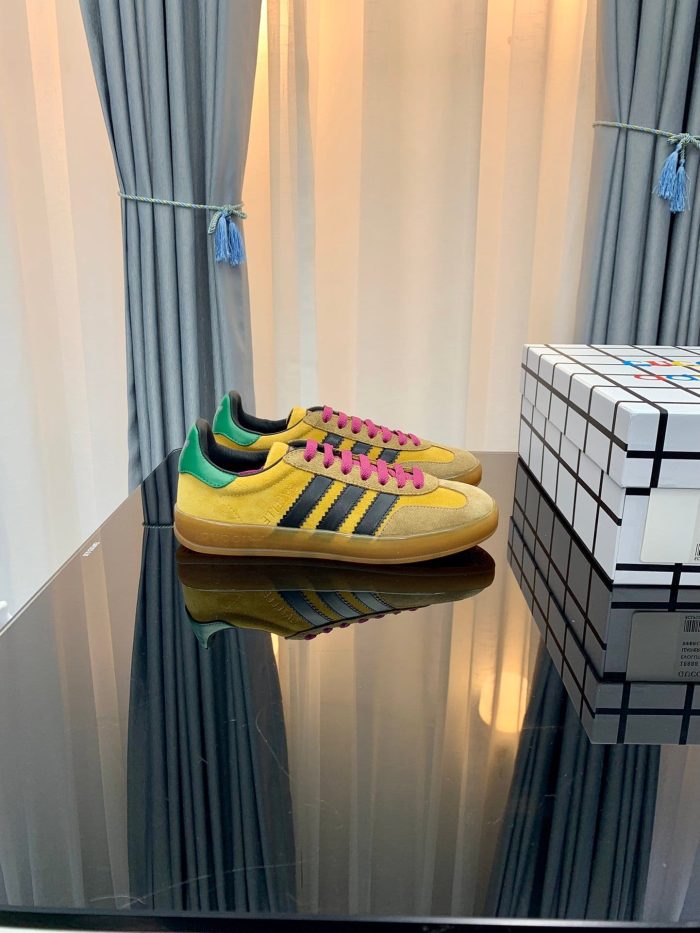 Gucci x Adidas 女式瞪羚运动鞋黄色 GG