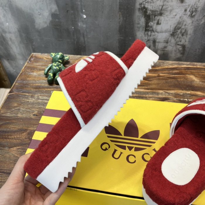 Gucci x Adidas 男士厚底 GG 红色凉鞋 702412 UU010 6560